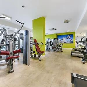Cityscape Serenity: 10th Floor Oasis Near City Airport, Excel & 02 , London United Kingdom