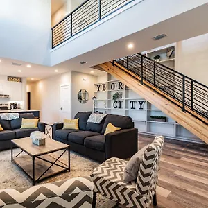 The Roosted Retreat , Tampa United States
